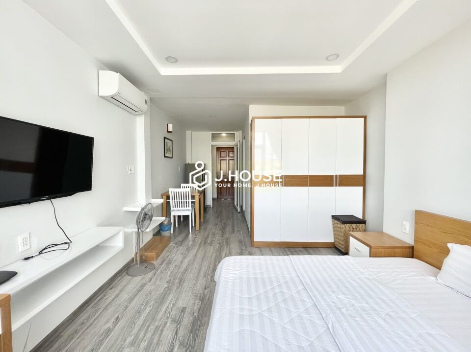 fully one bedroom serviced apartment in binh thanh district1