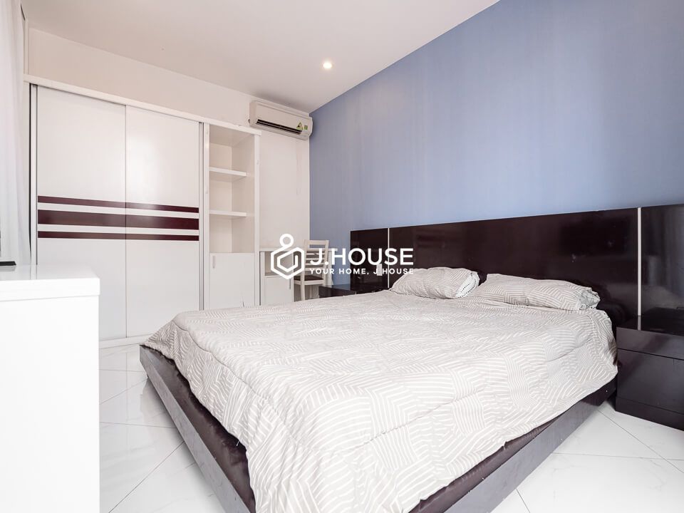 one bedroom serviced apartment near airport in tan binh district5