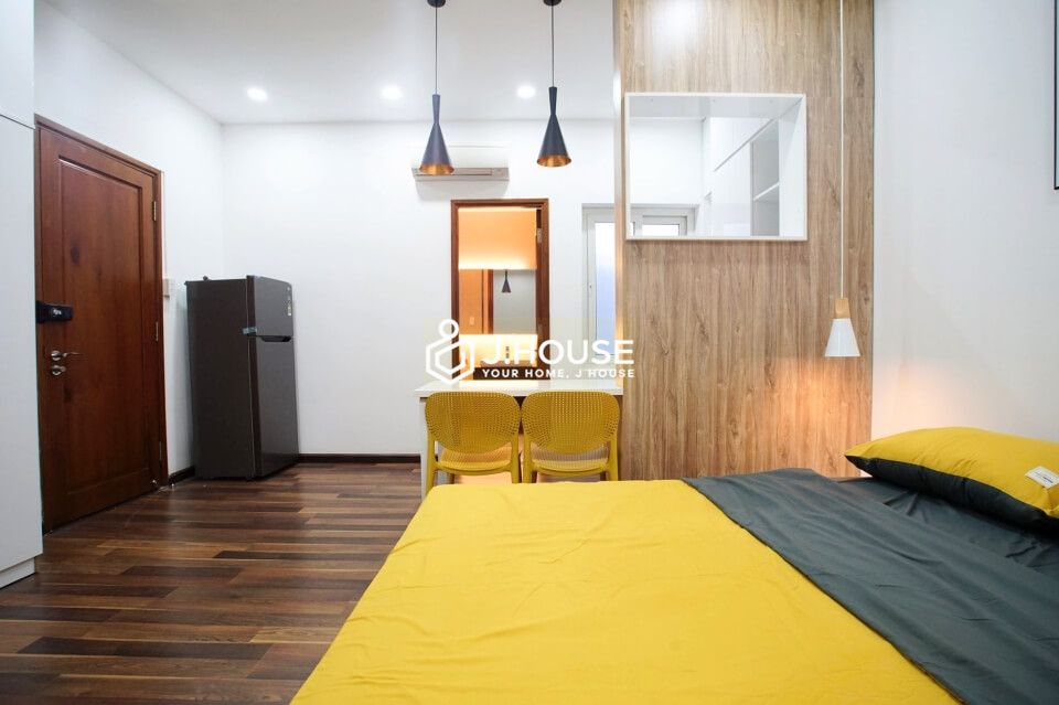 Yellow studio apartment in Binh An ward of district 2-2