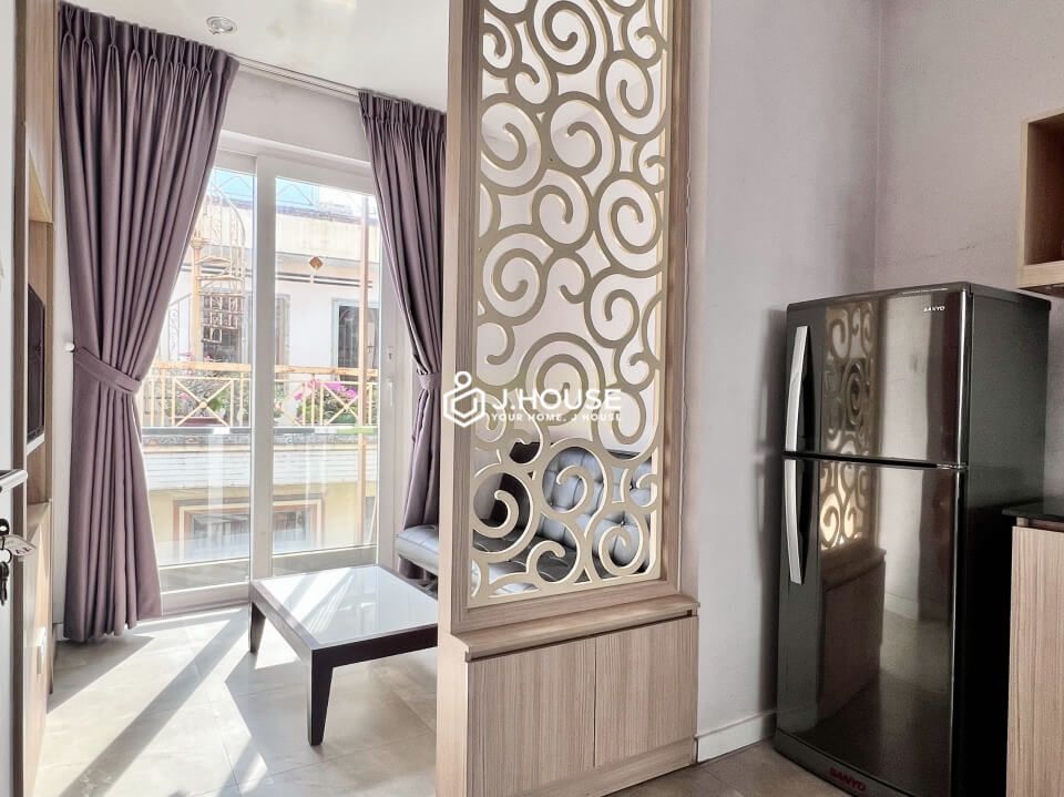 Fully furnished 1-bedroom apartment with balcony in District 3, HCMC-3