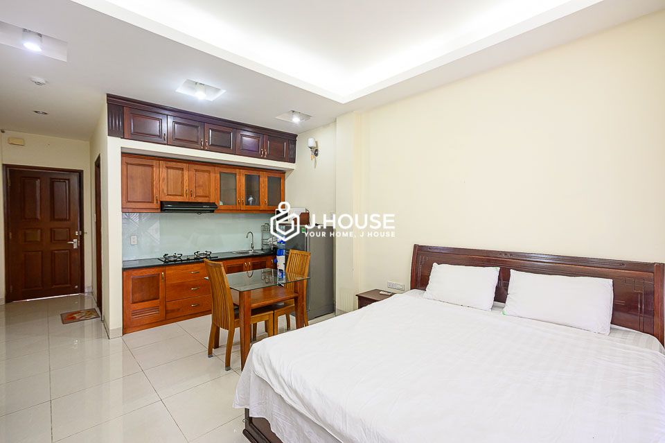 Fully furnished apartment for rent on Truong Dinh street district 3