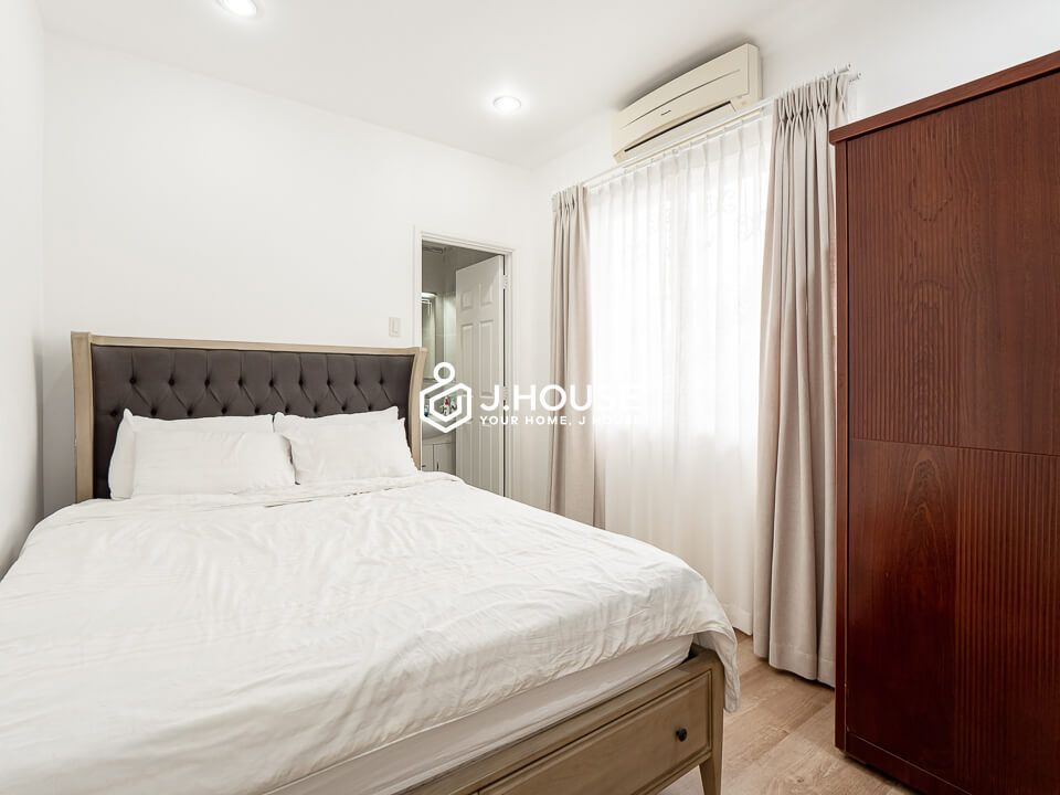 Modern European style 2 bedroom apartment for rent in district 3-9