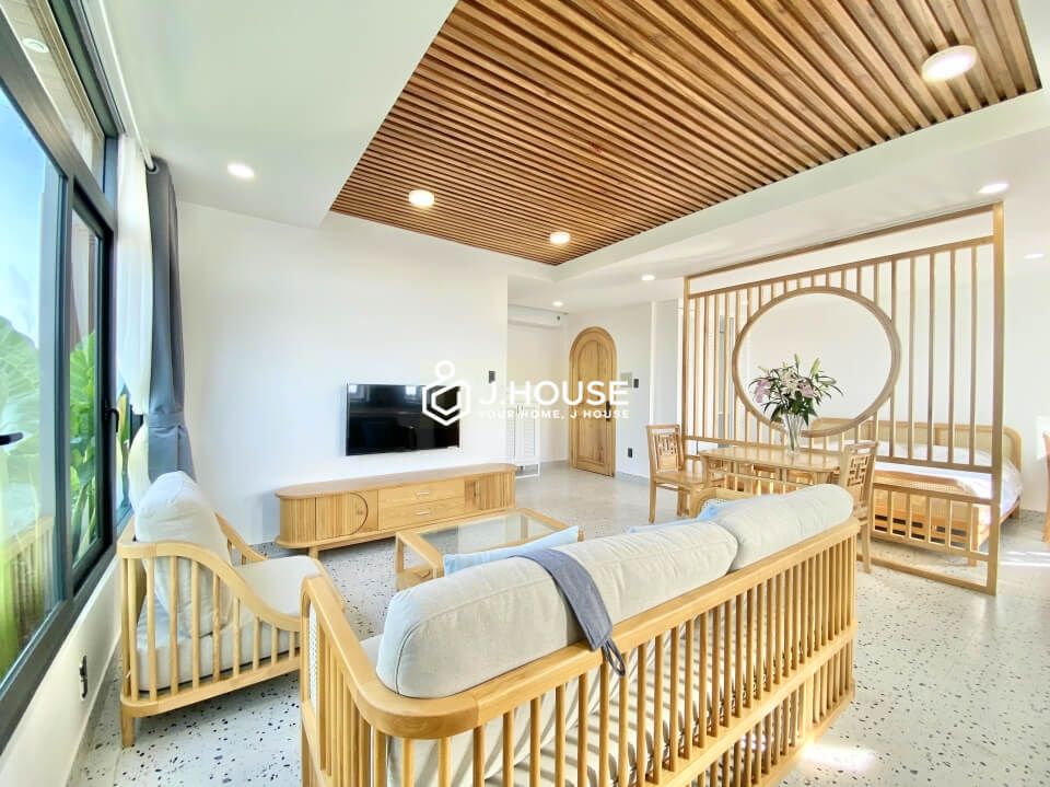 Modern design serviced apartment for rent in district 2-3