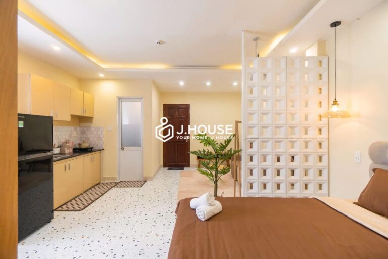 Modern studio apartment at Funky House, Binh Thanh District