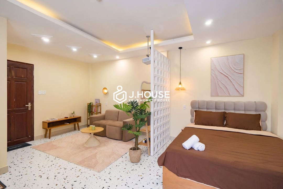 Modern studio apartment at Funky House, Binh Thanh District