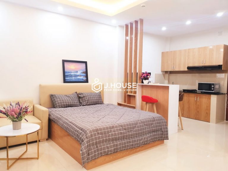 Studio apartment for lease in Binh Thanh District