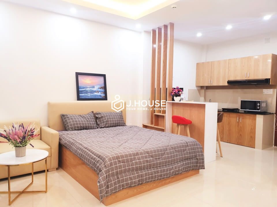 Studio apartment for lease in Binh Thanh District