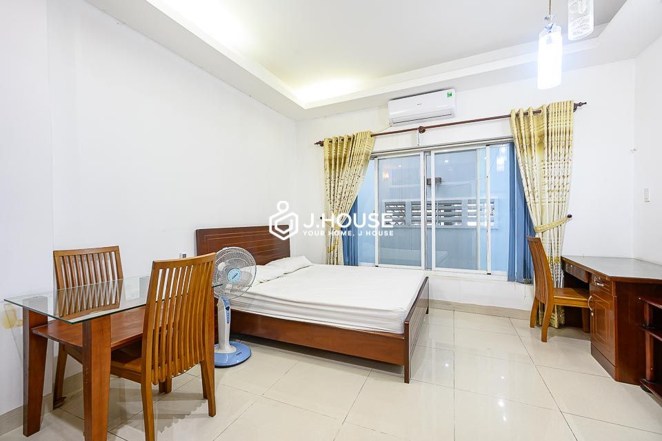 Studio apartment for lease on truong dinh street of district 3-1