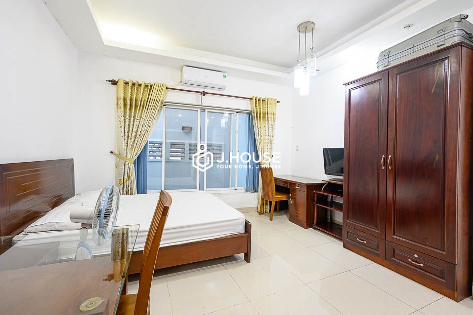 Studio apartment for lease on truong dinh street of district 3-2