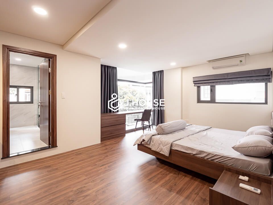 mini penthouse one bedroom for rent in tan binh district-9
