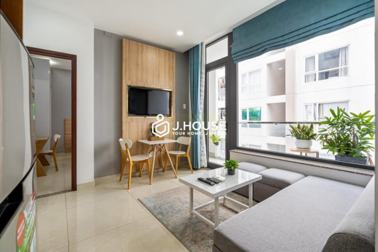 one bedroom serviced apartment for rent near airport in tan binh district