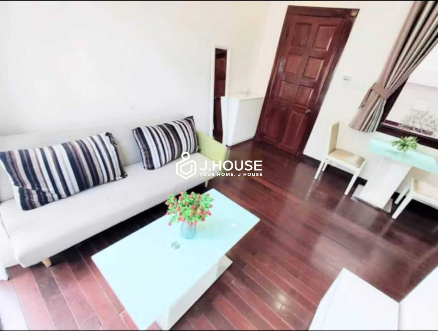 serviced apartment for rent on nguyen cu trinh street district 1-2