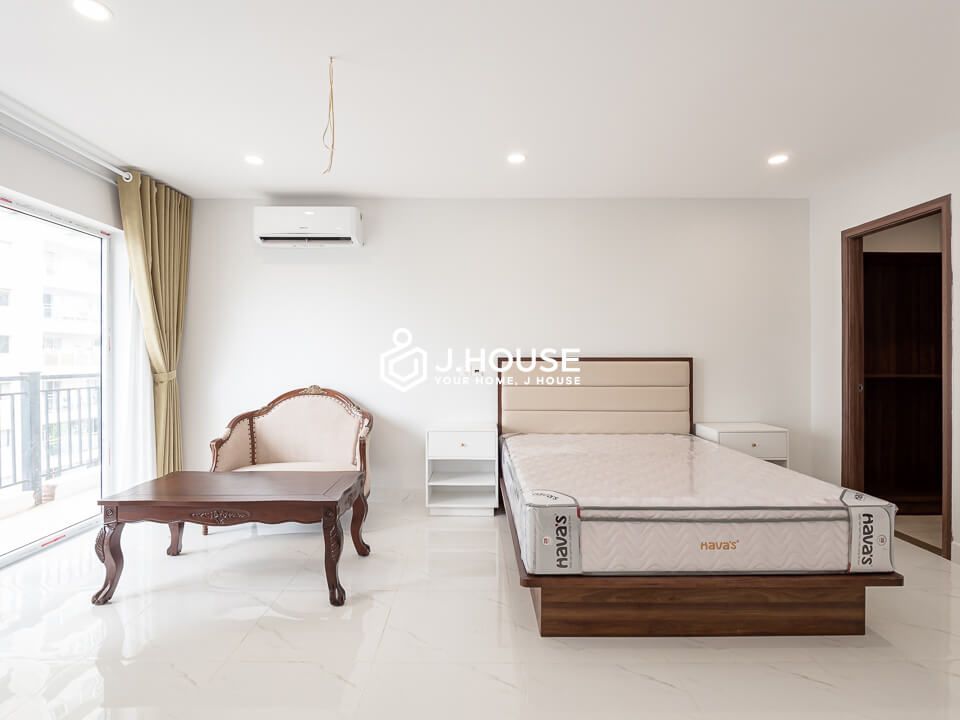 spacious studio apartment for rent in thao dien of district 2-3