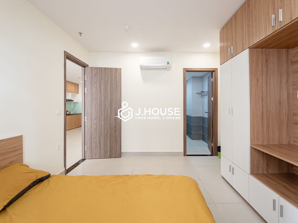 two beddroom serviced apartment has pool for rent in thao dien of district 2-11
