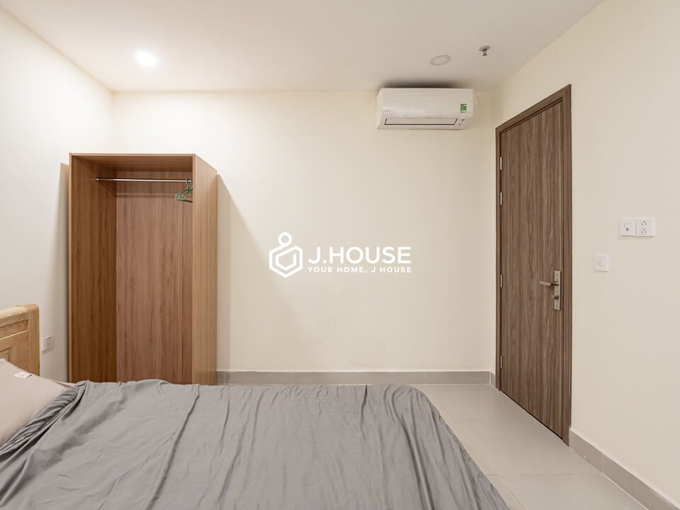 two beddroom serviced apartment has pool for rent in thao dien of district 2-14
