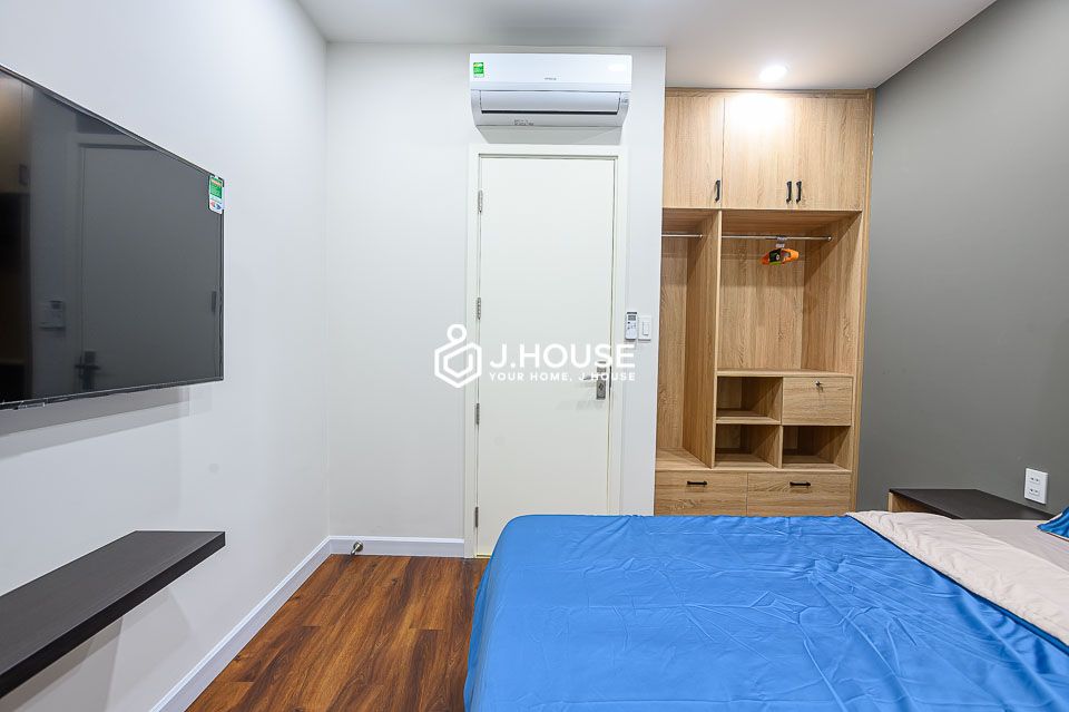 two bedroom serviced apartment for rent on ky dong street of district 3-11