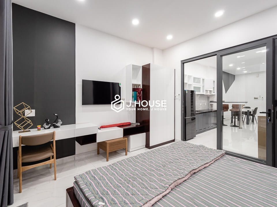 modern serviced apartment for rent in district 3-6