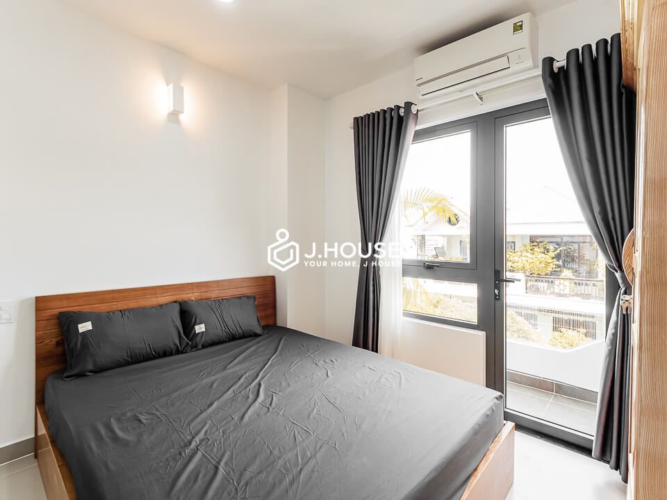 separate bedroom apartment for rent in tan binh district-4
