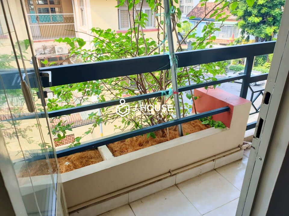 spacious 2 bedroom apartment for rent in tan dinh ward district 1-12