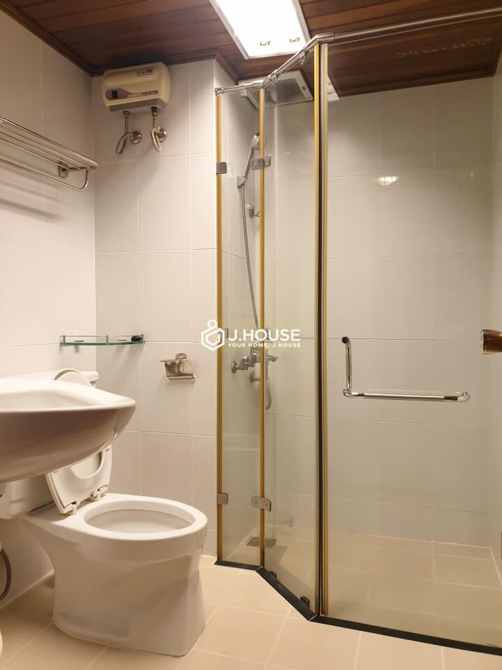 spacious 2 bedroom apartment for rent in tan dinh ward district 1-14