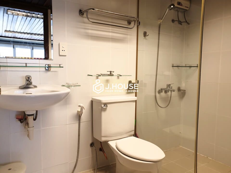 spacious 2 bedroom apartment for rent in tan dinh ward district 1-19