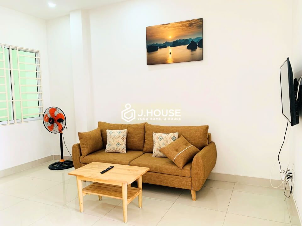 bright one bedroom serviced apartment for rent in tan binh district