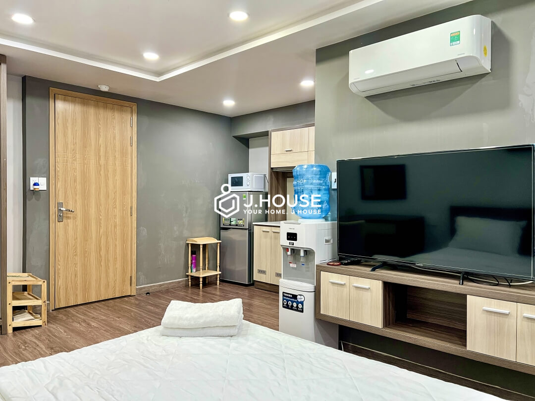 Affordable studio apartment for rent at Pham Viet Chanh, Binh Thanh District