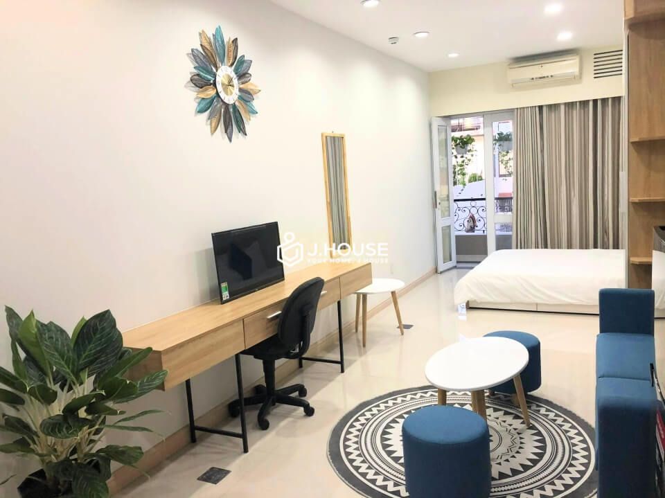 Fully furnished modern apartment for rent in Tan Binh district, HCMC-3