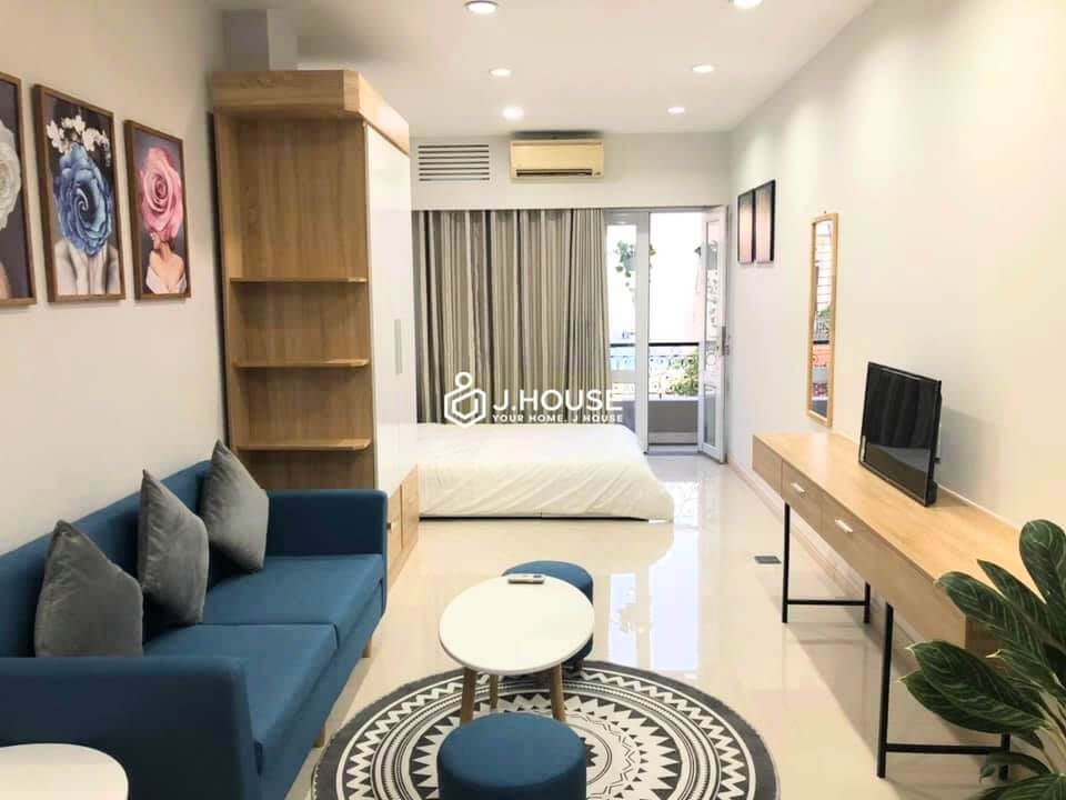 Fully furnished modern apartment for rent in Tan Binh district, HCMC