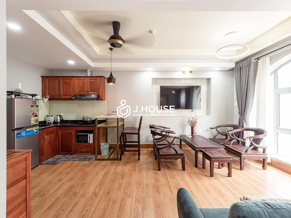 High-class serviced apartment for rent on Pham Viet Chanh Street