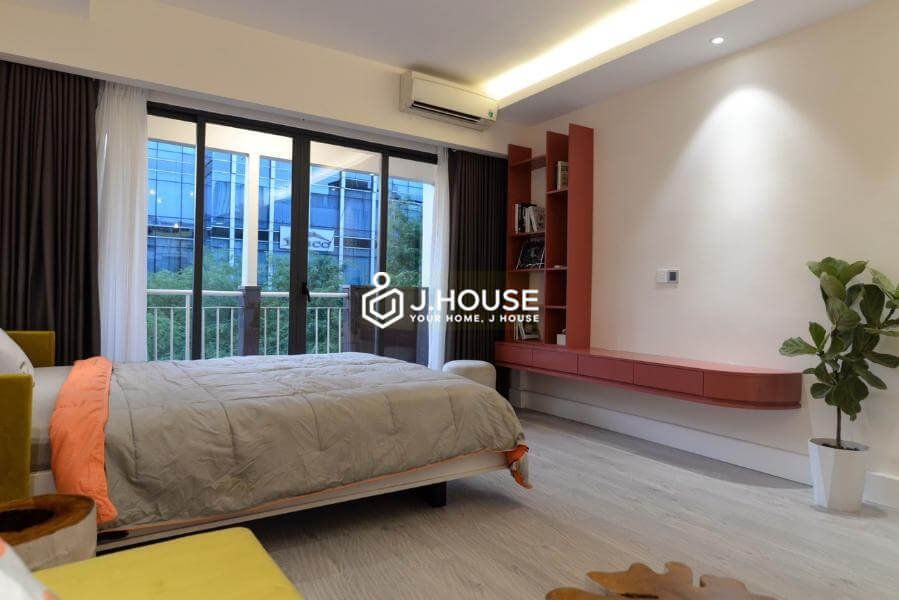 Modern apartment for rent with nice balcony in District 1-1