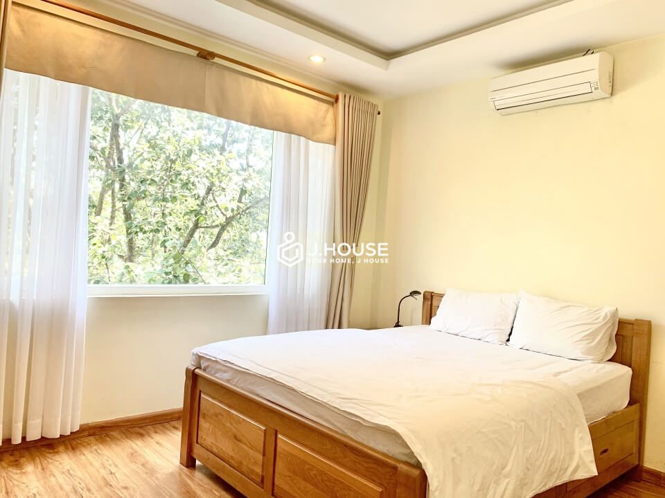 Serviced apartment for rent in District 5, HCMC-8