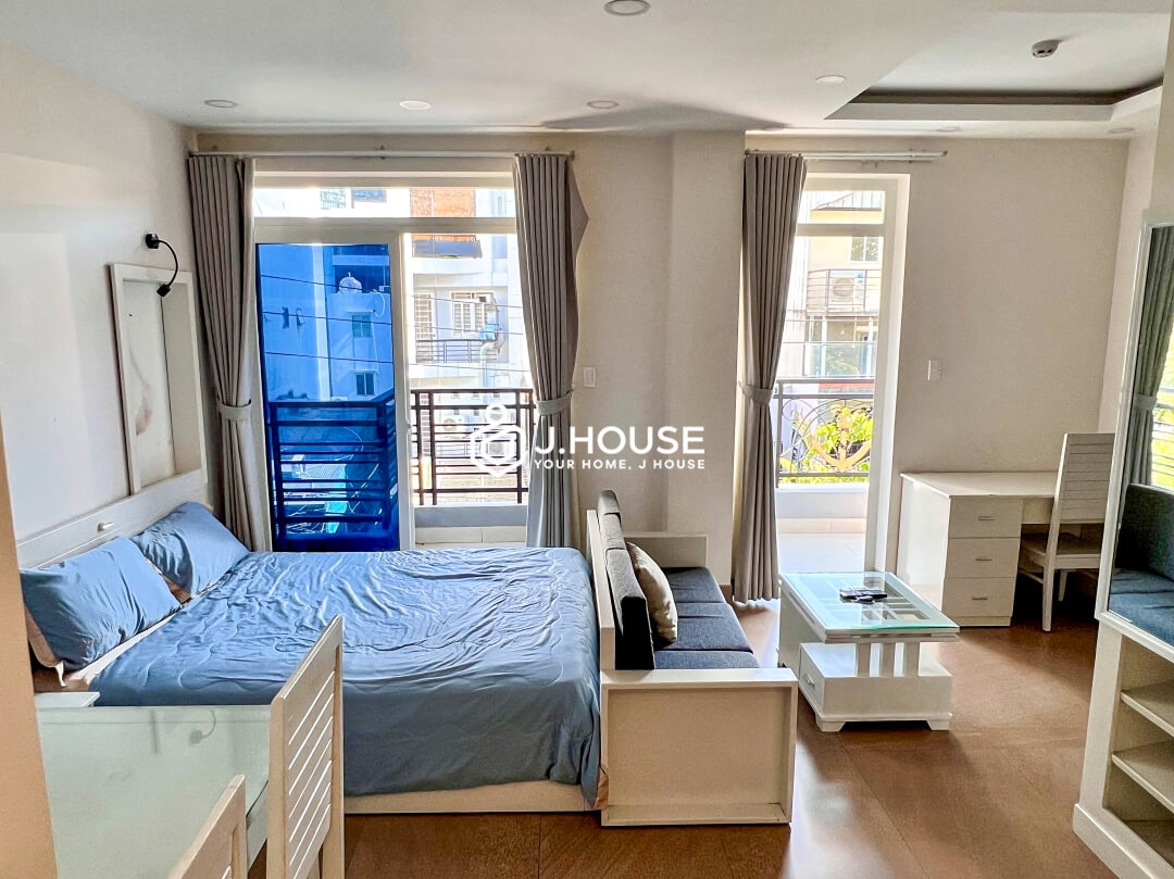 Studio apartment for rent at Pham Viet Chanh Street, Binh Thanh District