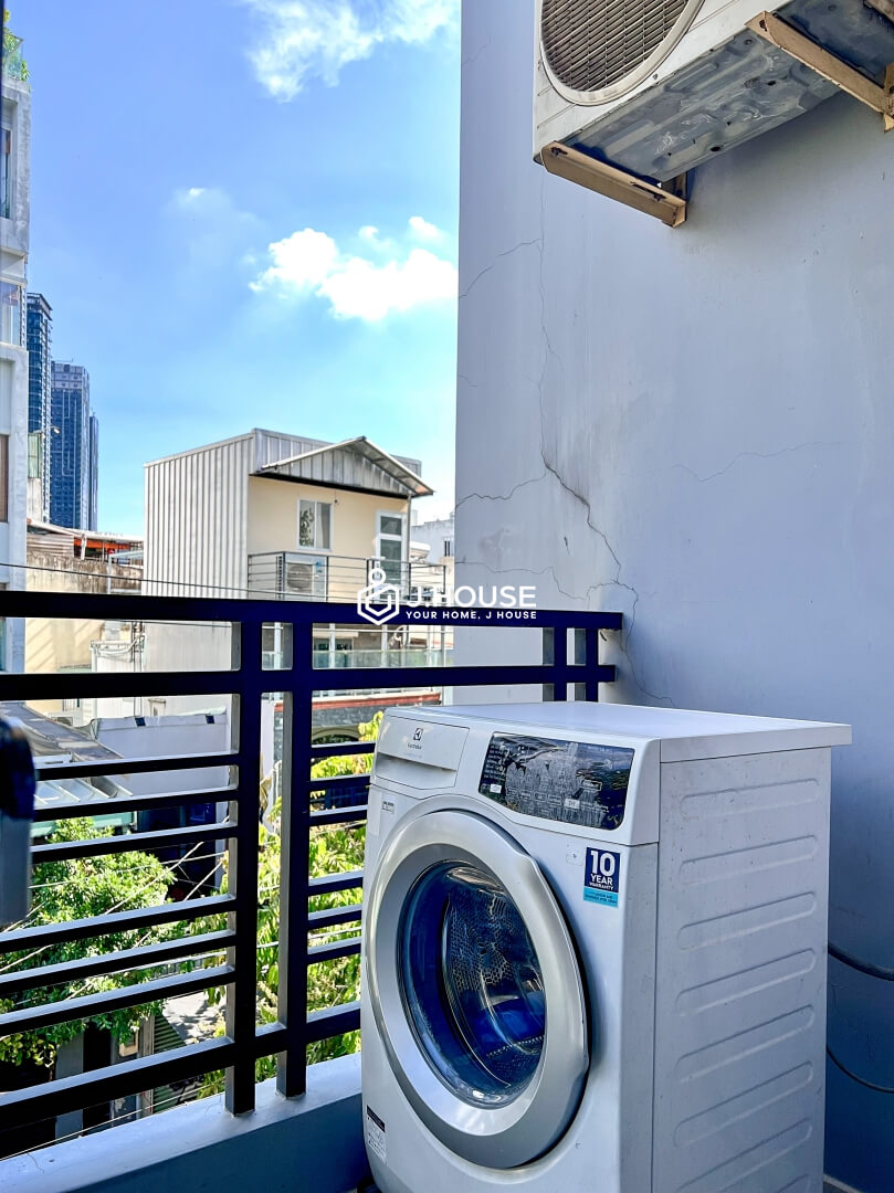 Studio apartment for rent at Pham Viet Chanh Street, Binh Thanh District