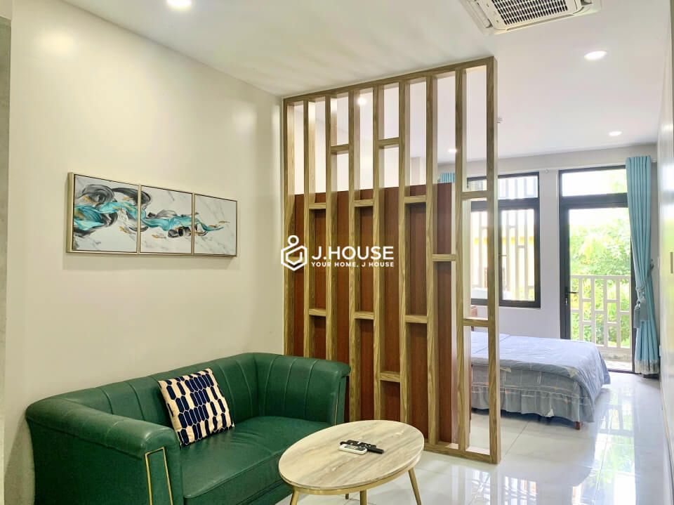 bright studio apartment for rent near the airport tan binh district-1