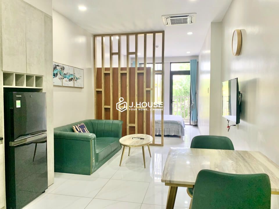 bright studio apartment for rent near the airport tan binh district