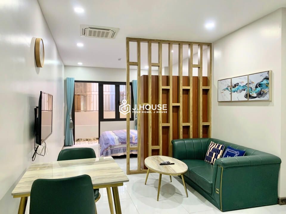 Fully furnished apartment for rent near the airport in Tan Binh District
