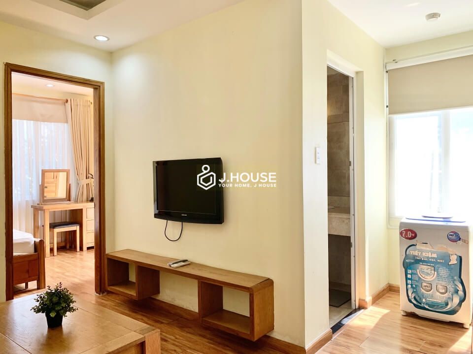 Affordable apartment for rent in District 5, HCMC-2