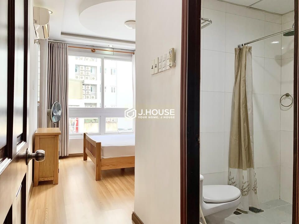 Affordable serviced apartment for rent in District 1, HCMC-11