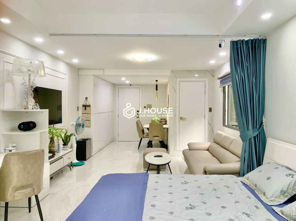 Bright modern apartment for rent in the center of District 1, HCMC-10