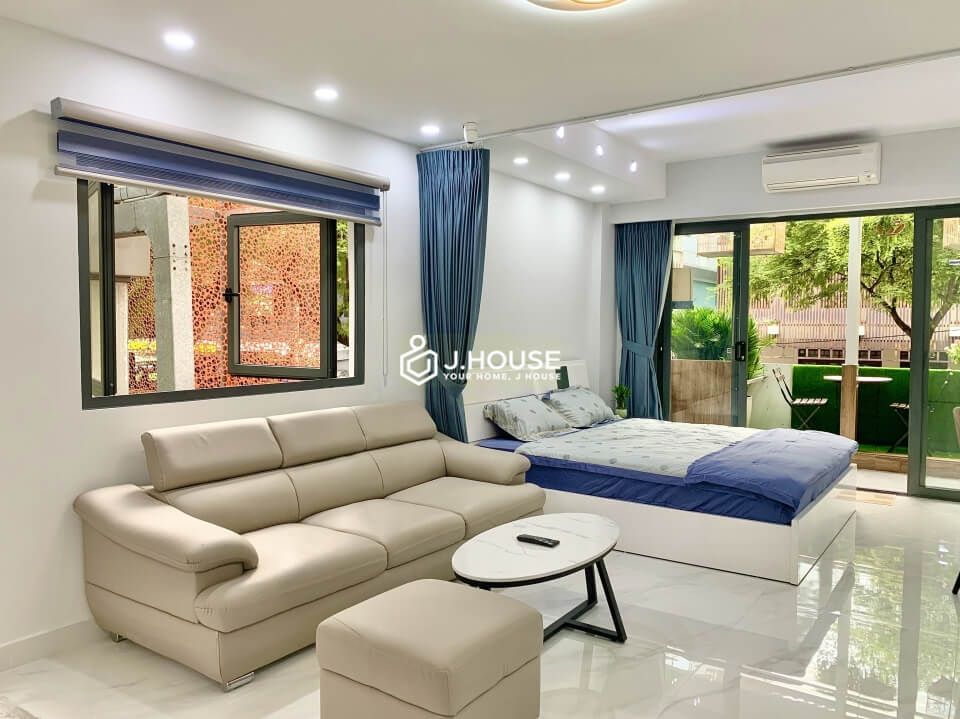 Bright modern apartment for rent in the center of District 1, HCMC-4