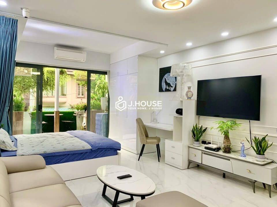 Bright modern apartment for rent in the center of District 1, HCMC-5
