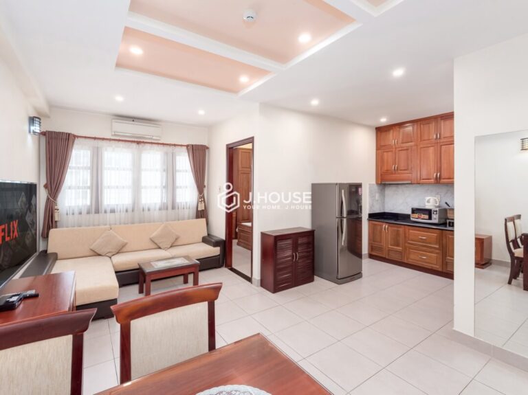 Comfortable 1-bedroom apartment for rent in District 1, HCMC