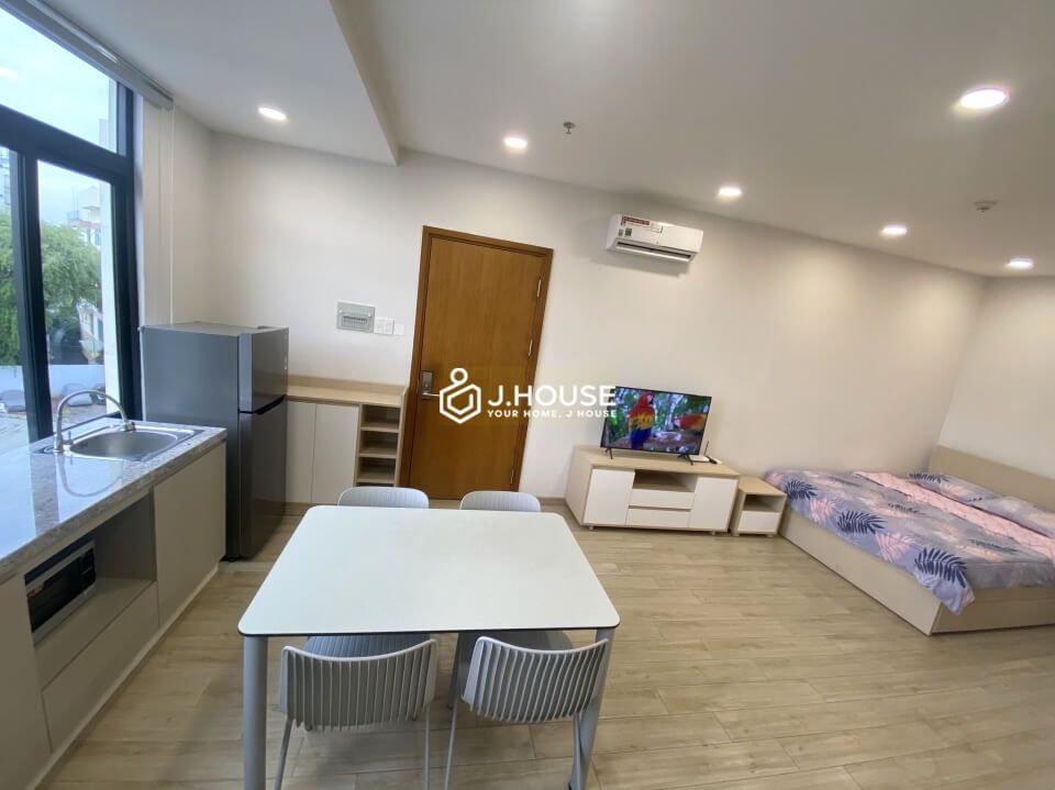 Modern apartment for rent in Binh Thanh District, HCMC-1