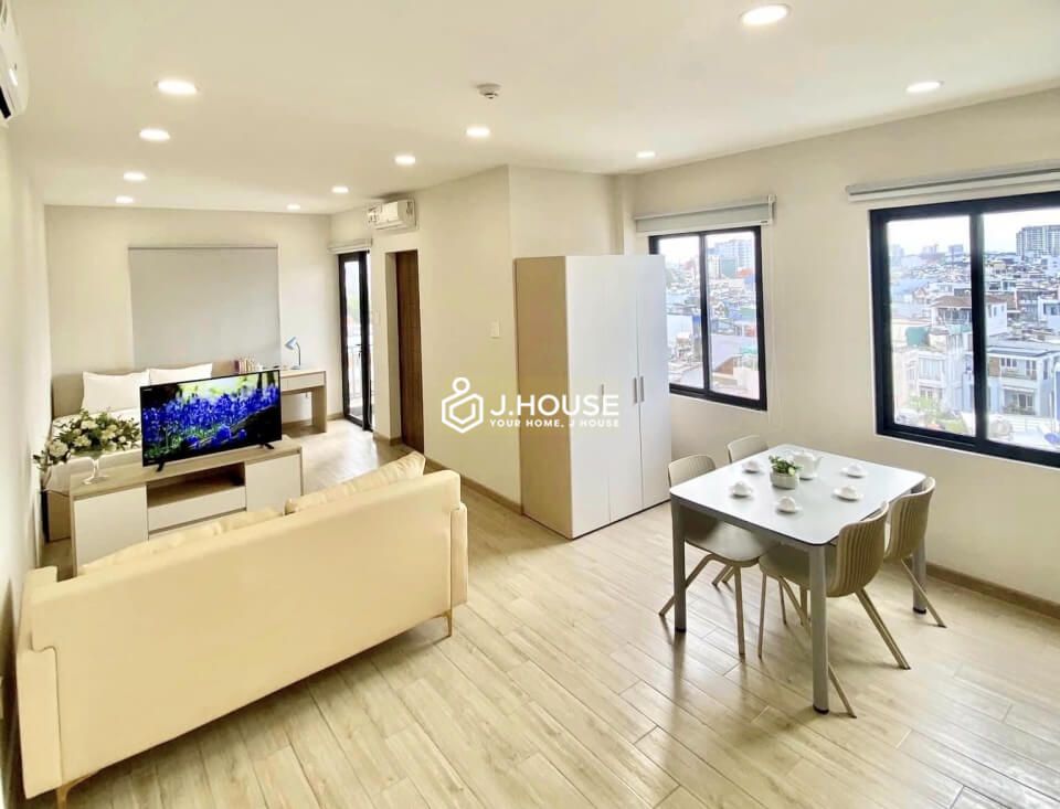 For rent Modern apartment with balcony in Binh Thanh District