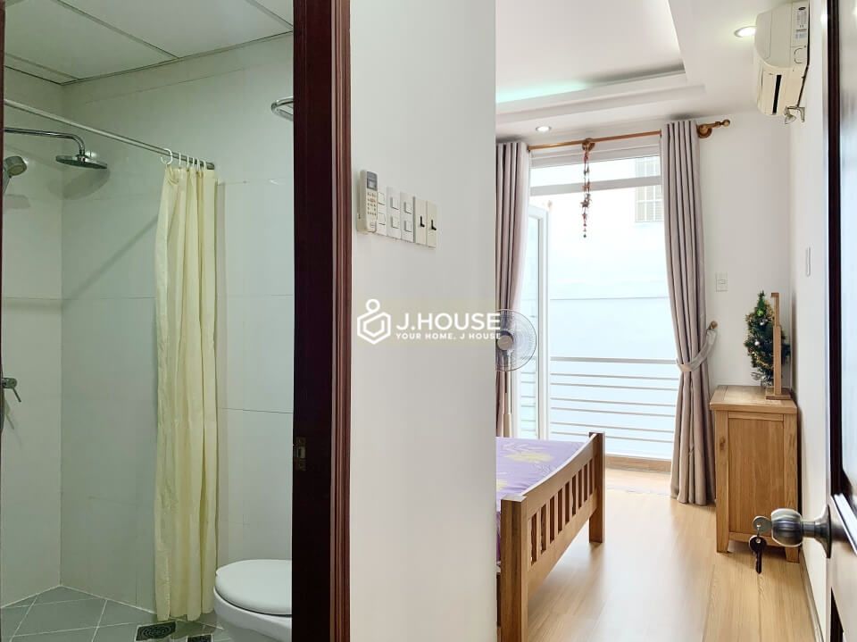 Modern serviced apartment for rent in District 1, HCMC-17