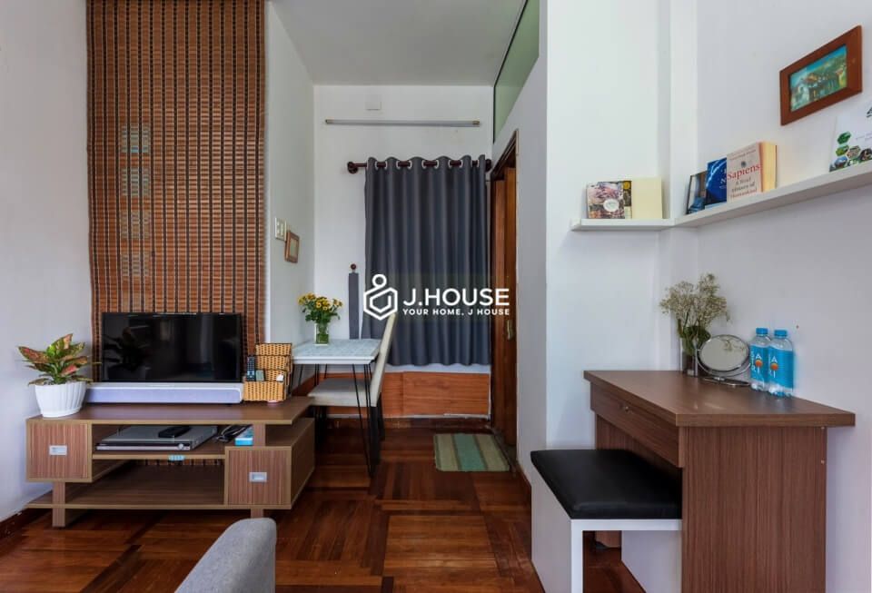 Rooftop apartment with private garden in District 1, HCMC-11