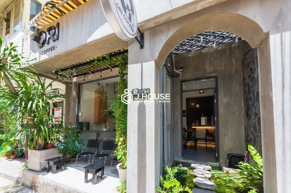 Rooftop apartment with private garden in District 1, HCMC-19
