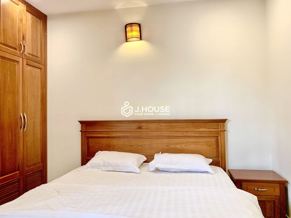Spacious serviced apartment for rent in district 1, HCMC-8
