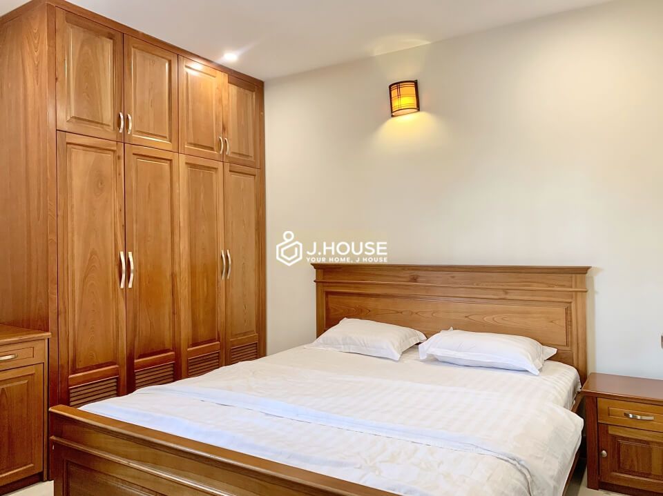 Spacious serviced apartment for rent in district 1, HCMC-9
